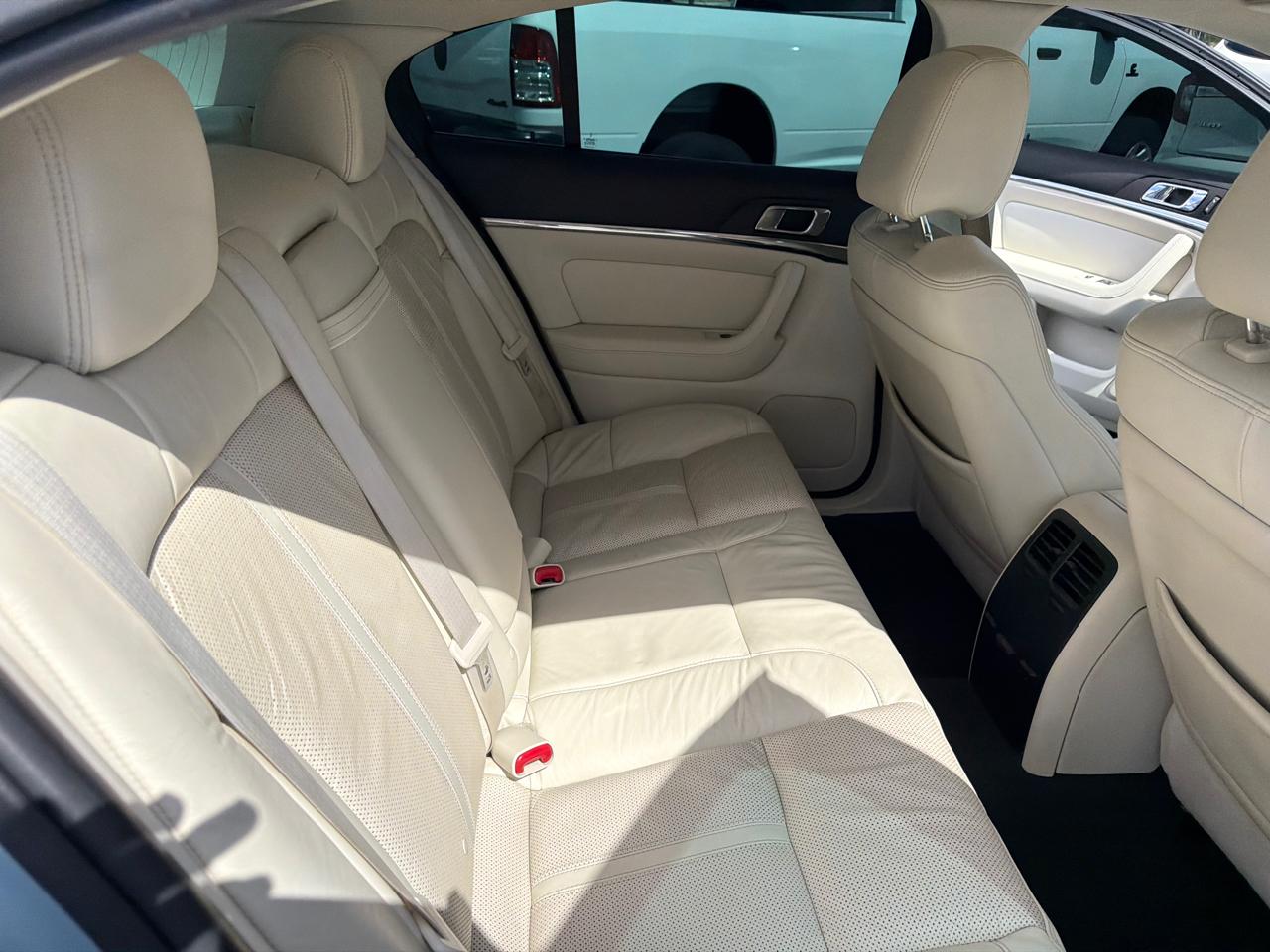 Lincoln MKS AWD 2009
