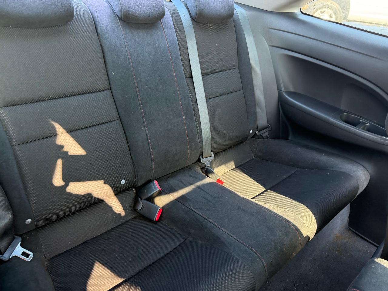 Honda Civic Cpe  2010