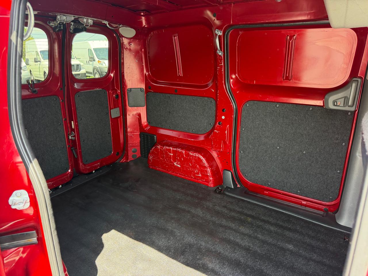 Nissan NV200 I4 SV 2013