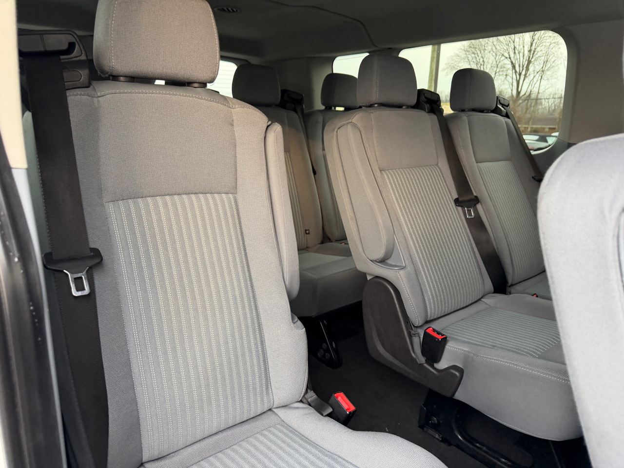 Ford Transit Wagon T-350 148" Low Roof XLT Swing-Out RH Dr 2017