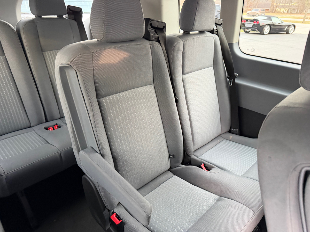 Ford Transit Wagon T-350 148" Low Roof XLT Swing-Out RH Dr 2017