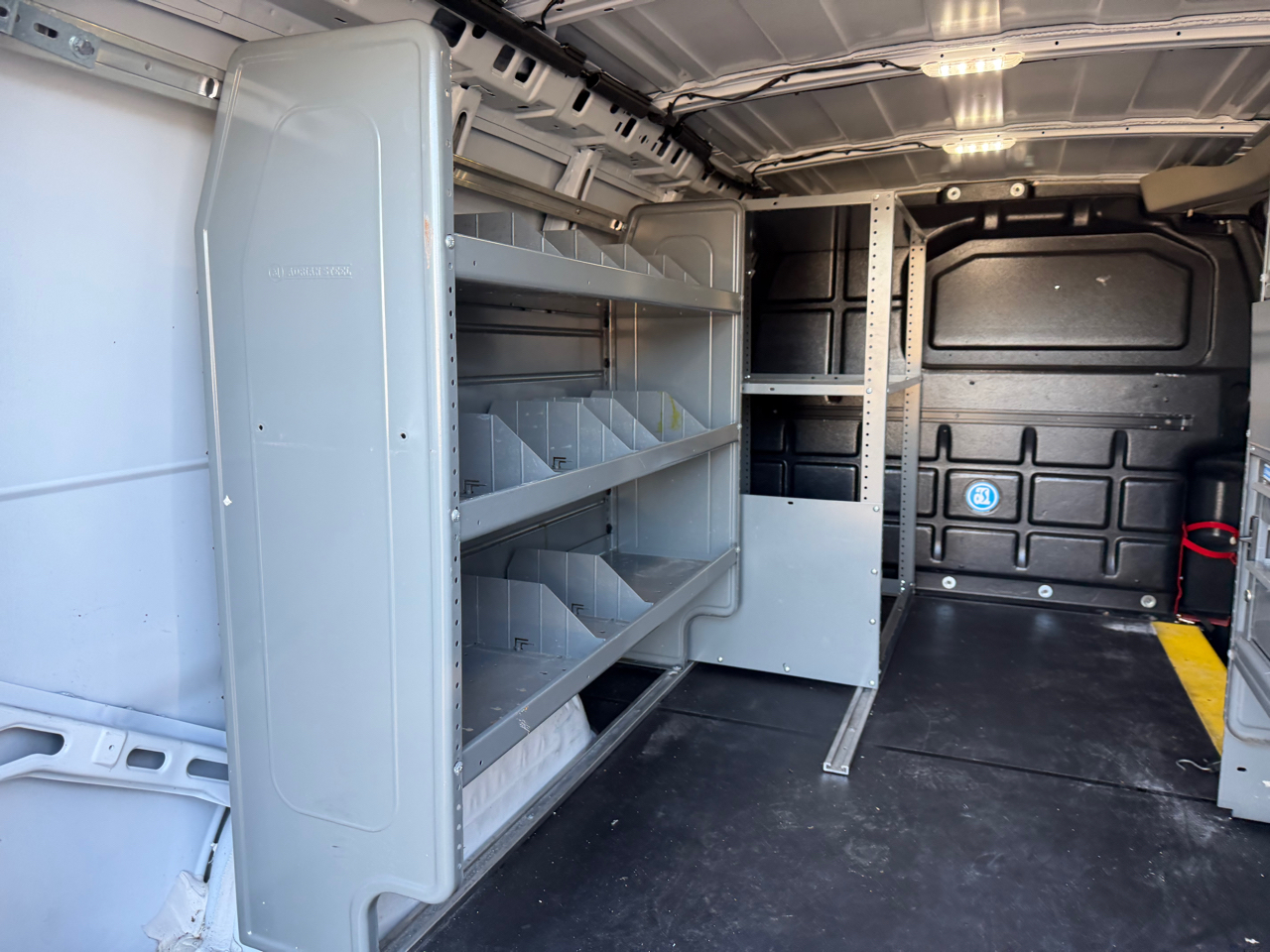 Chevrolet Express Cargo Van RWD 2500 135" 2020