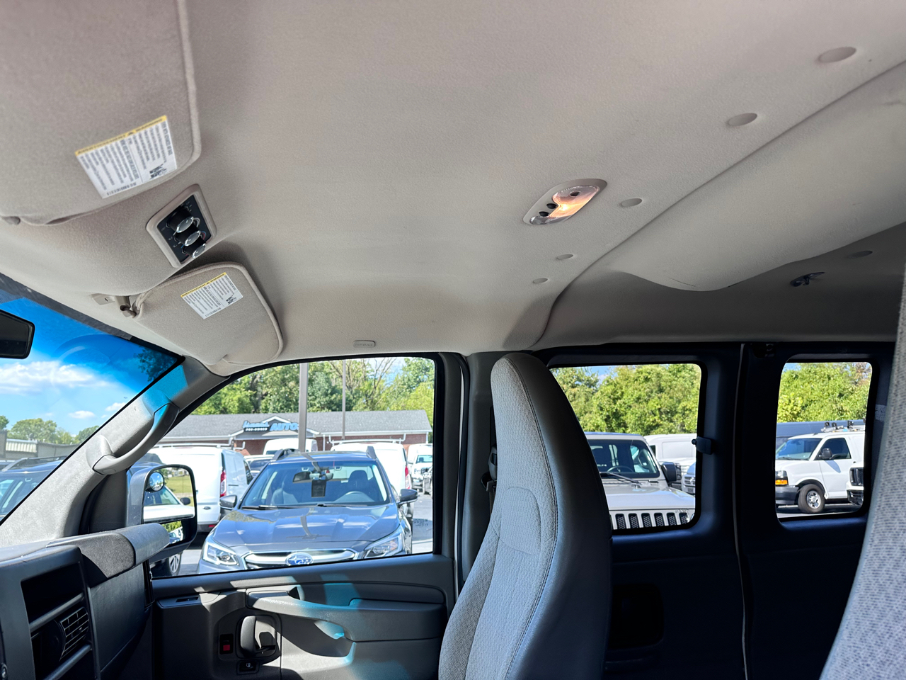 2014 Chevrolet Express Passenger LT photo 8