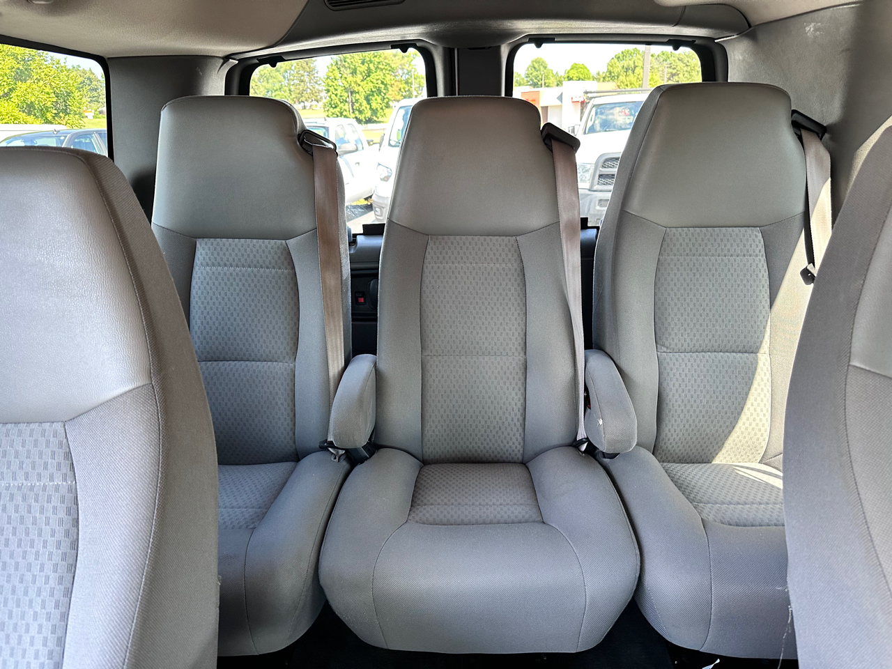 2014 Chevrolet Express Passenger LT photo 15