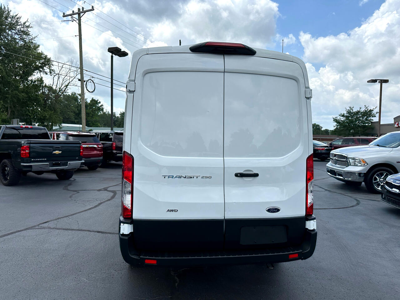 Ford Transit Cargo Van T-250 130" Med Rf 9070 GVWR AWD 2022 Ford Transit Cargo Van T-250 130" Med Rf 9070 GVWR AWD 2022
