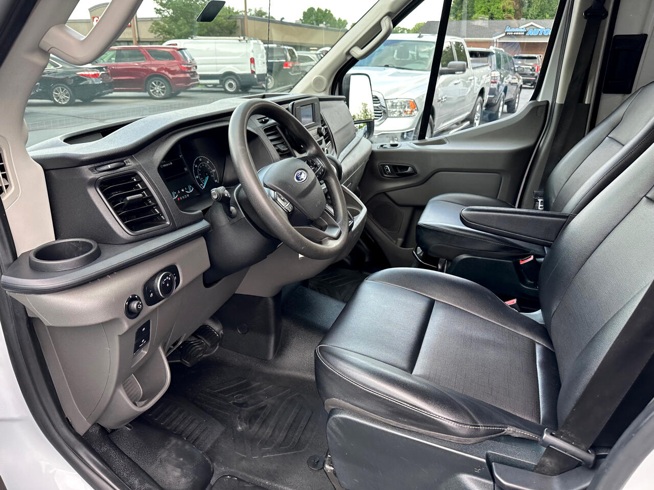 Ford Transit Cargo Van T-250 130" Med Rf 9070 GVWR AWD 2022 Ford Transit Cargo Van T-250 130" Med Rf 9070 GVWR AWD 2022