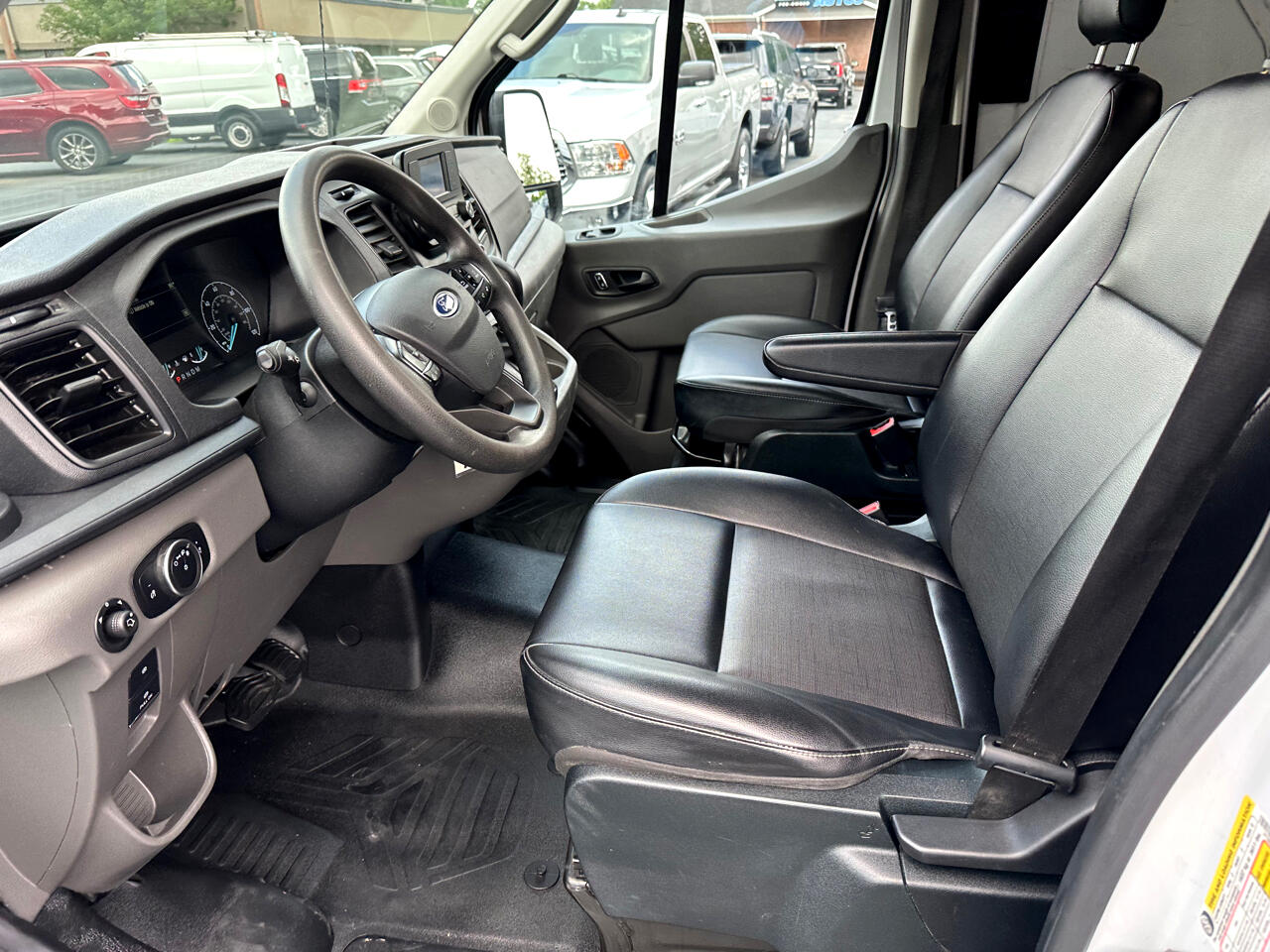 Ford Transit Cargo Van T-250 130" Med Rf 9070 GVWR AWD 2022 Ford Transit Cargo Van T-250 130" Med Rf 9070 GVWR AWD 2022