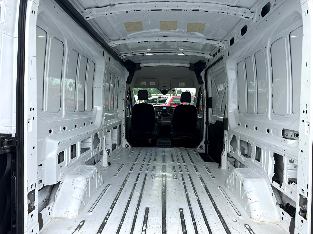 Ford Transit Cargo Van T-250 130" Med Rf 9070 GVWR AWD 2023 Ford Transit Cargo Van T-250 130" Med Rf 9070 GVWR AWD 2023