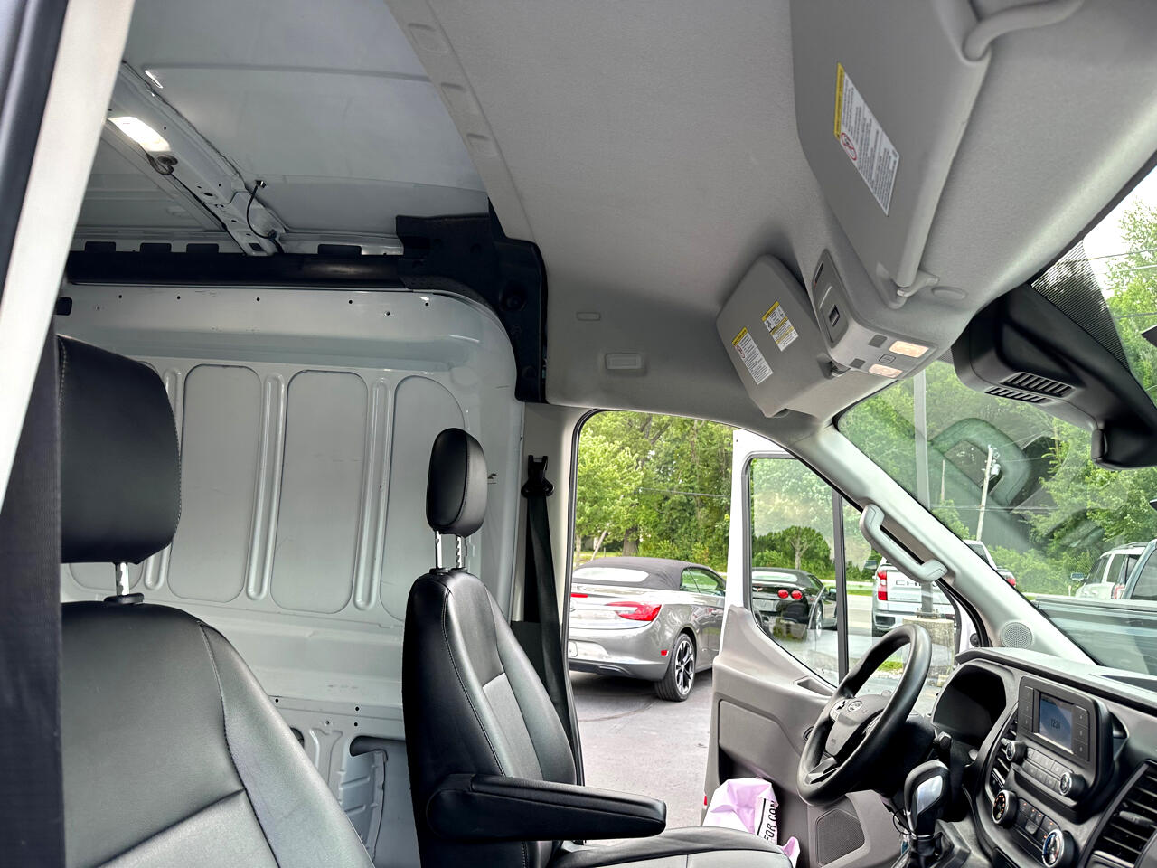Ford Transit Cargo Van T-250 130" Med Rf 9070 GVWR AWD 2023 Ford Transit Cargo Van T-250 130" Med Rf 9070 GVWR AWD 2023