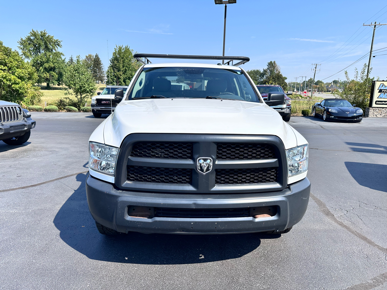 RAM 2500 Tradesman 4x2 Crew Cab 8' Box 2018 RAM 2500 Tradesman 4x2 Crew Cab 8' Box 2018