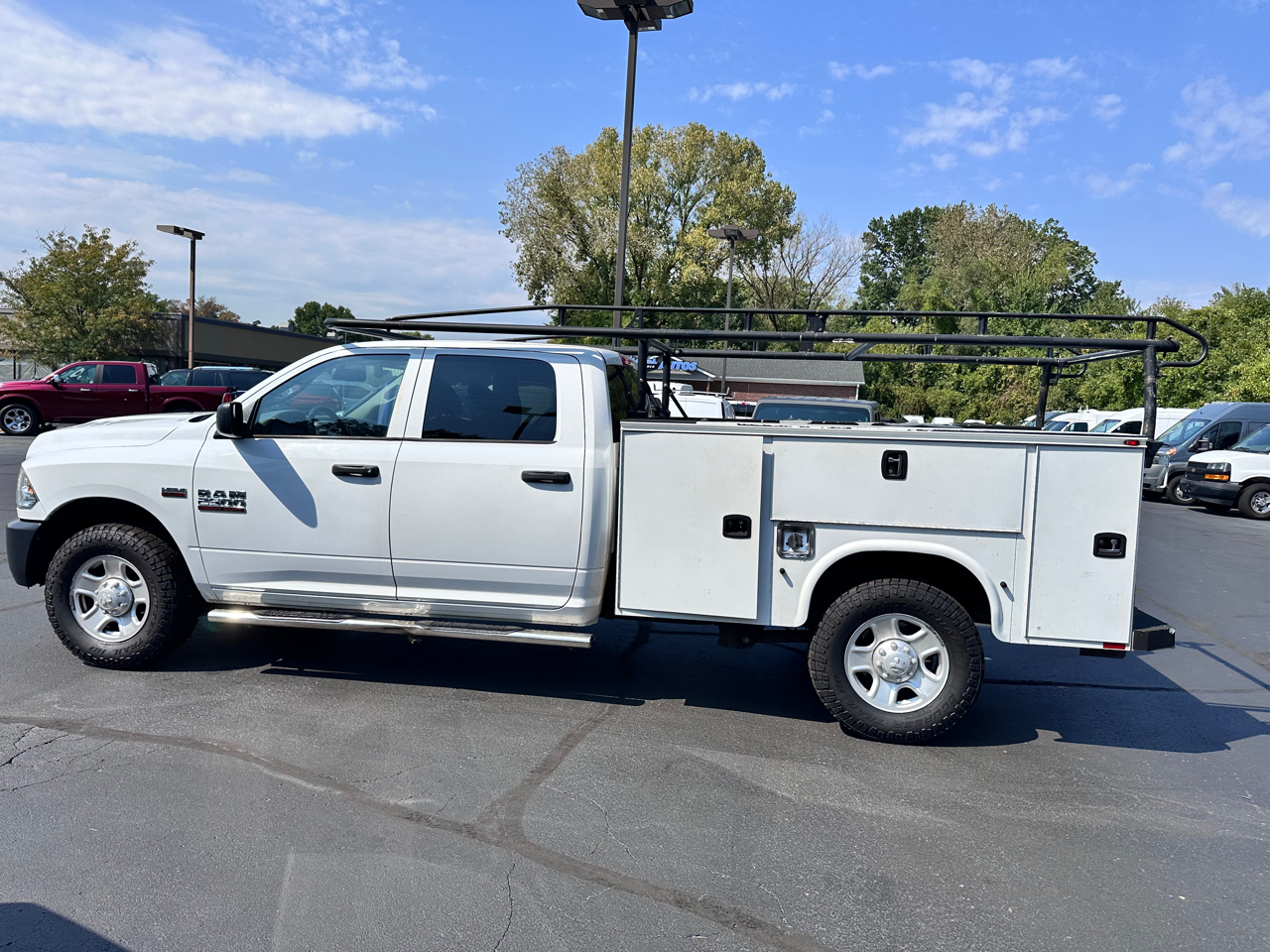 RAM 2500 Tradesman 4x2 Crew Cab 8' Box 2018 RAM 2500 Tradesman 4x2 Crew Cab 8' Box 2018