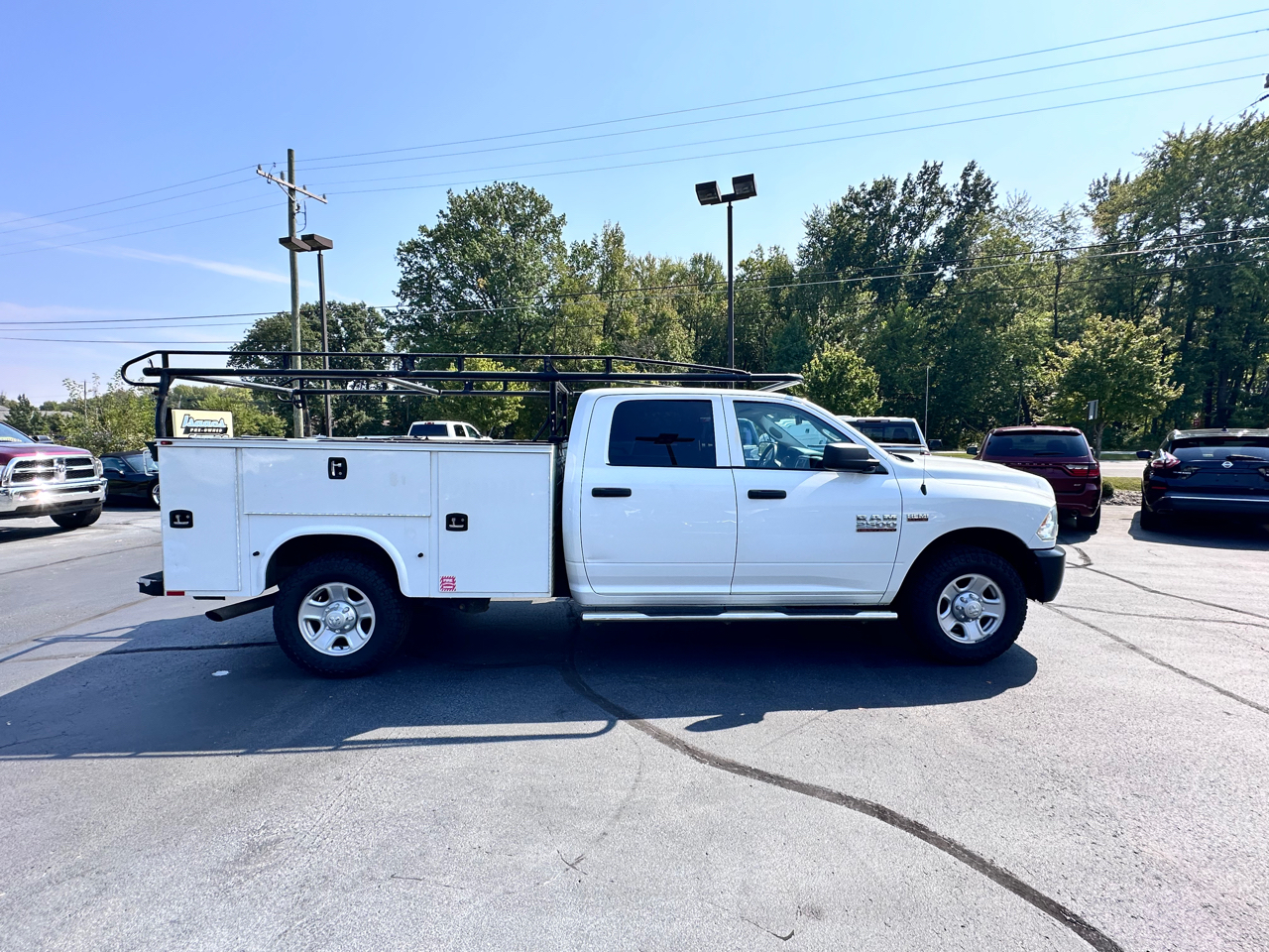 RAM 2500 Tradesman 4x2 Crew Cab 8' Box 2018 RAM 2500 Tradesman 4x2 Crew Cab 8' Box 2018
