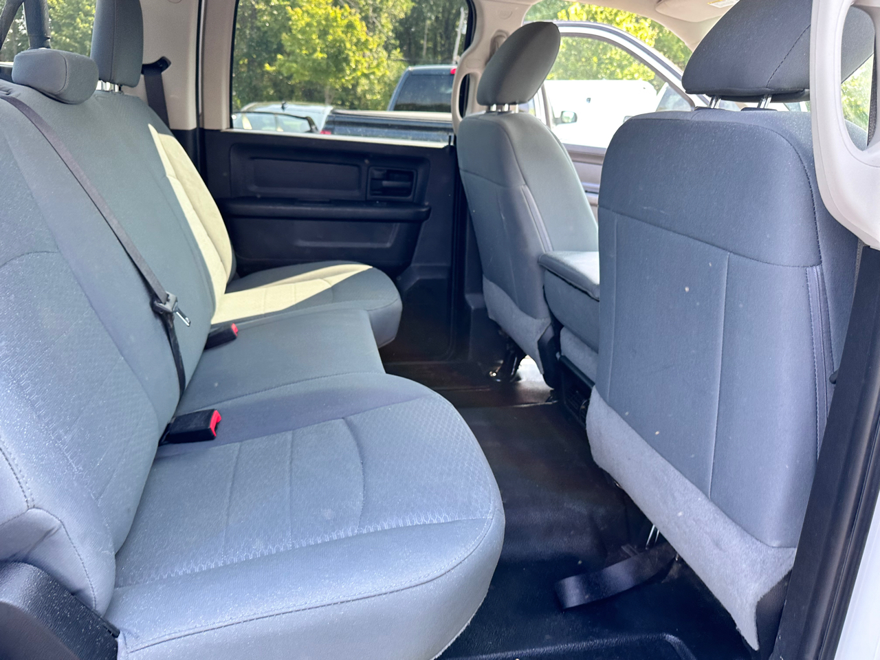 RAM 2500 Tradesman 4x2 Crew Cab 8' Box 2018 RAM 2500 Tradesman 4x2 Crew Cab 8' Box 2018