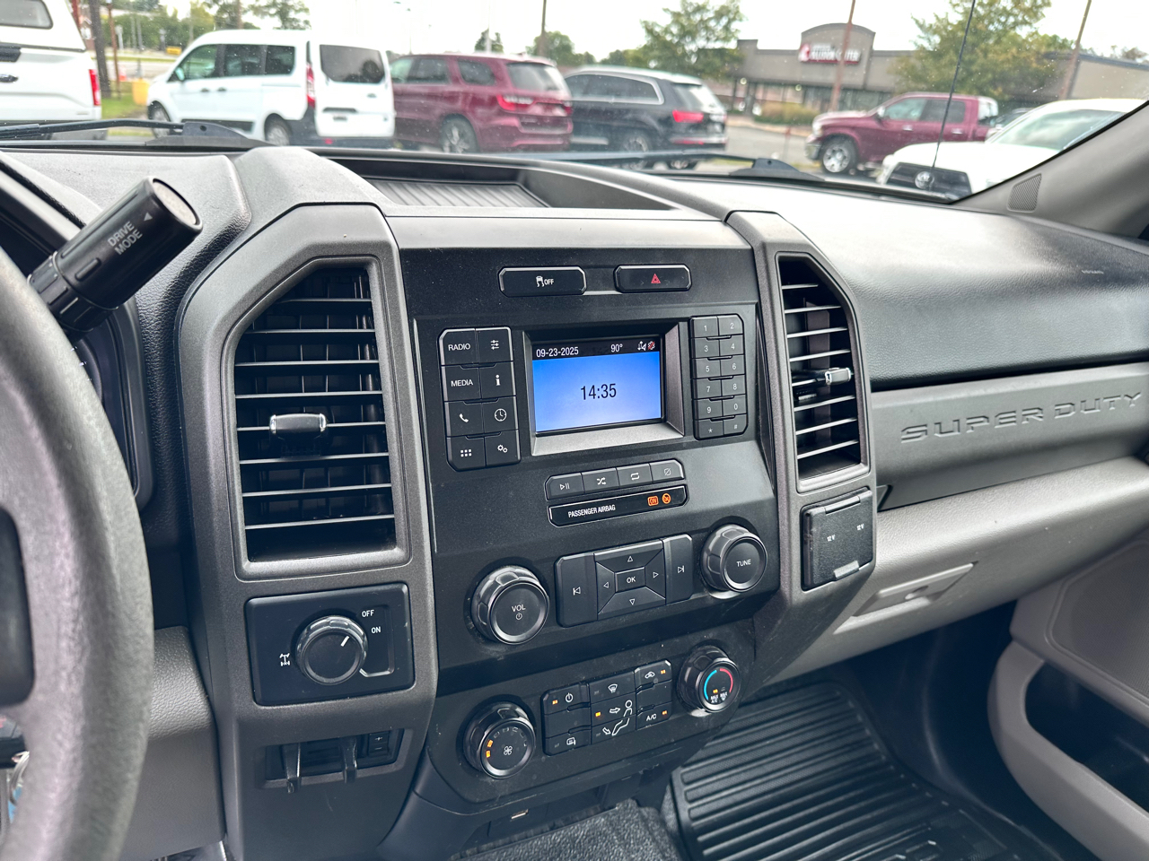 2020 Ford F-350 XL photo 14