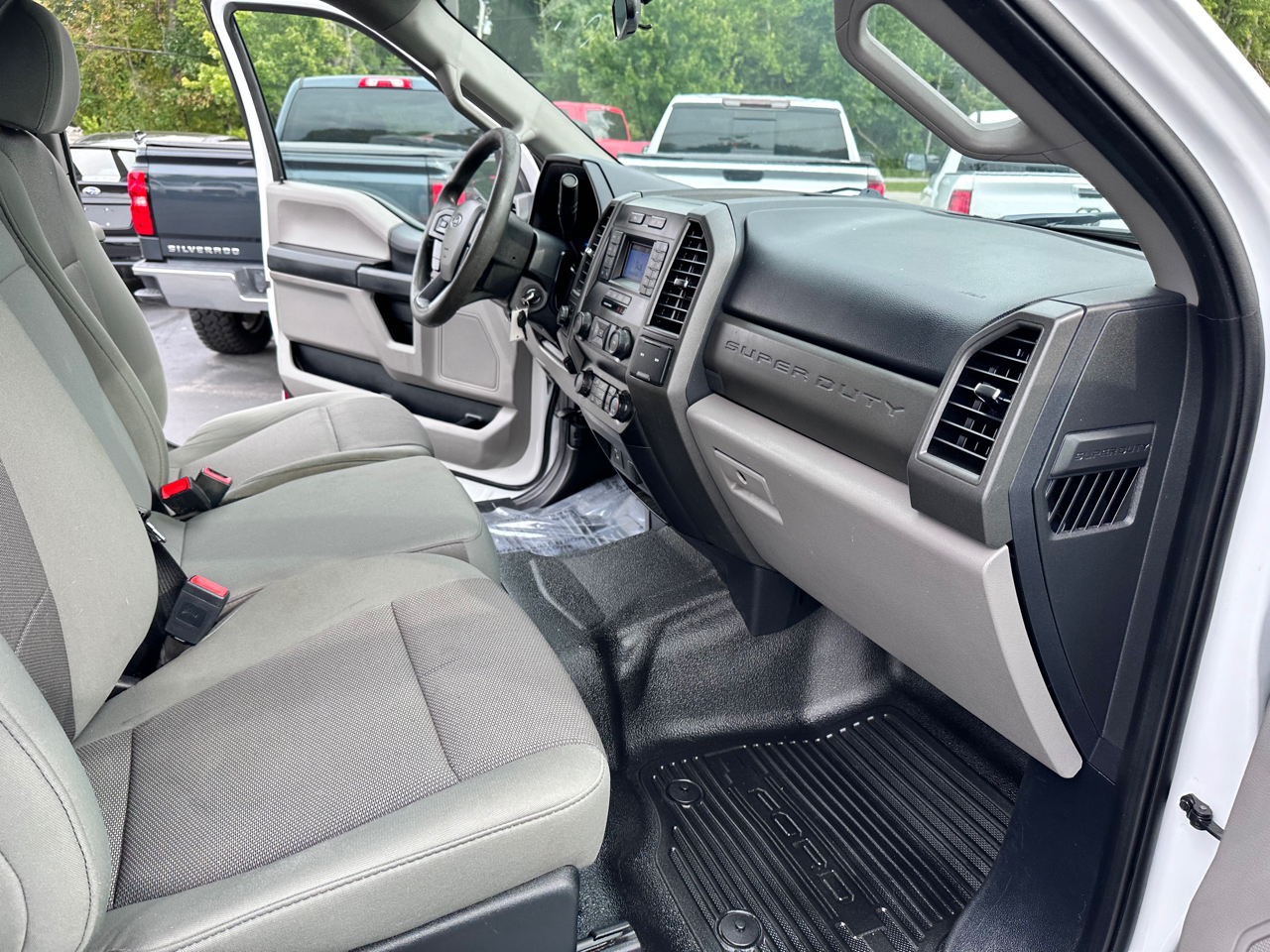 2020 Ford F-350 XL photo 17