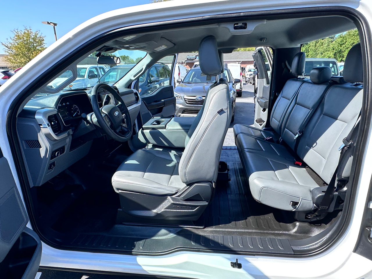 2021 Ford F-150 XL photo 16