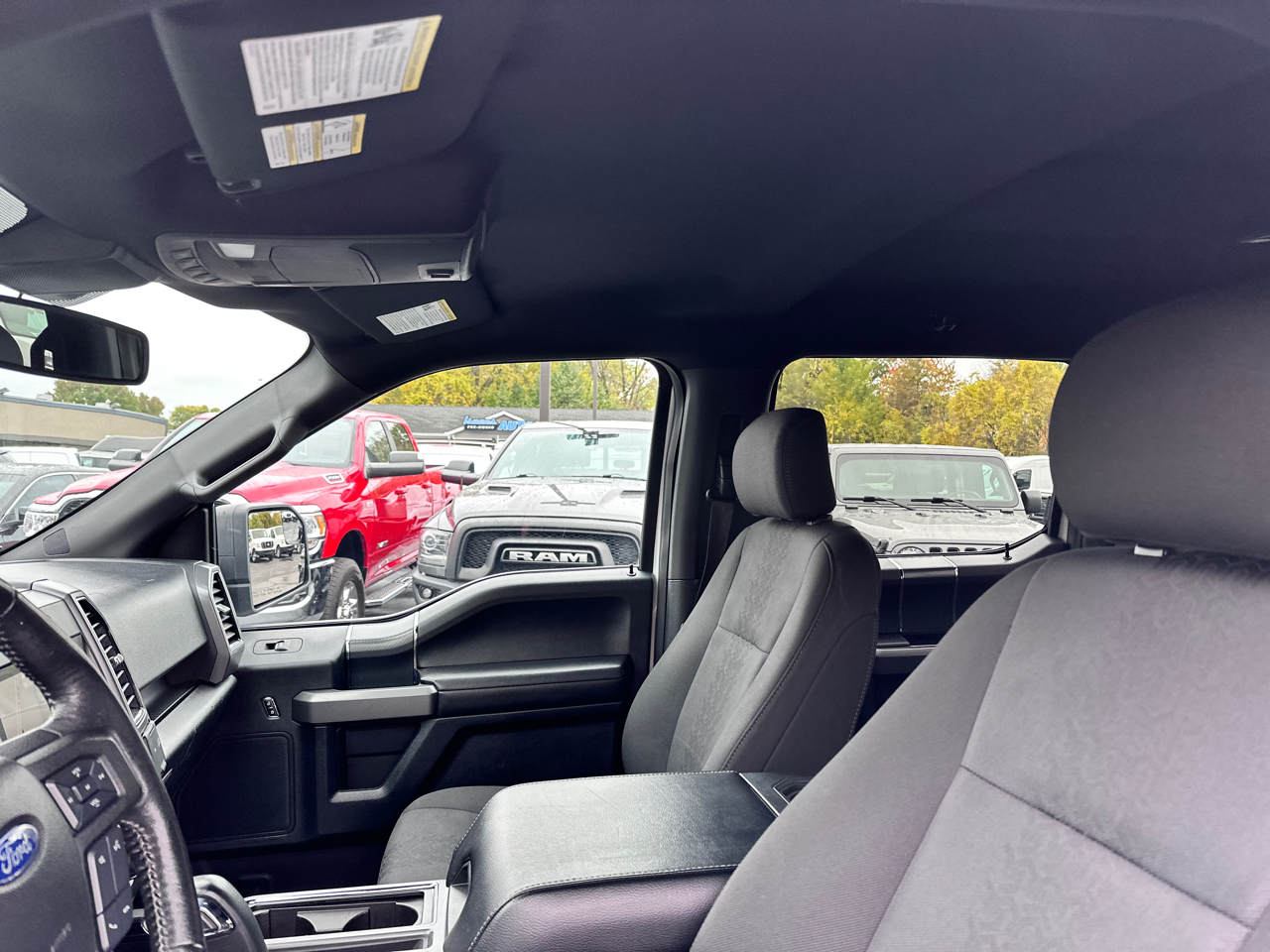 Ford F-150 XLT 4WD SuperCrew 5.5' Box 2019 Ford F-150 XLT 4WD SuperCrew 5.5' Box 2019