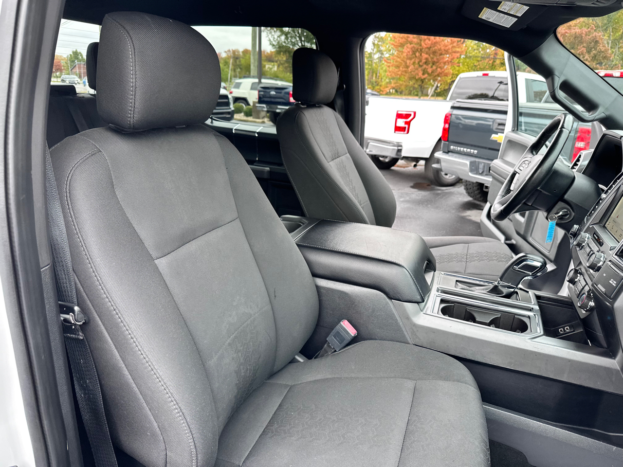 Ford F-150 XLT 4WD SuperCrew 5.5' Box 2019 Ford F-150 XLT 4WD SuperCrew 5.5' Box 2019