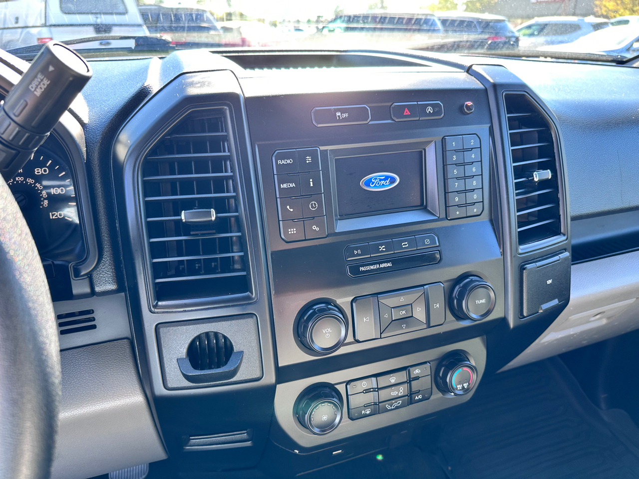 Ford F-150 XL 2WD SuperCab 6.5' Box 2019 Ford F-150 XL 2WD SuperCab 6.5' Box 2019