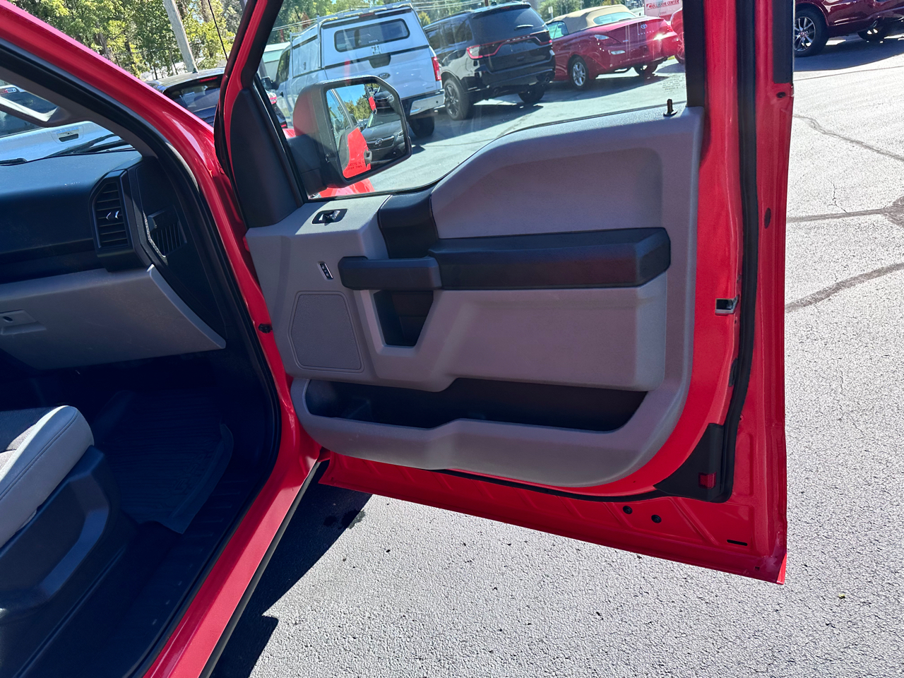 Ford F-150 XL 2WD SuperCab 6.5' Box 2019 Ford F-150 XL 2WD SuperCab 6.5' Box 2019