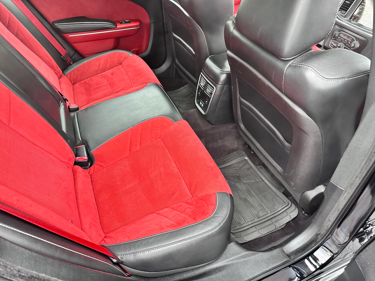 Dodge Charger SRT 392 RWD 2017 Dodge Charger SRT 392 RWD 2017