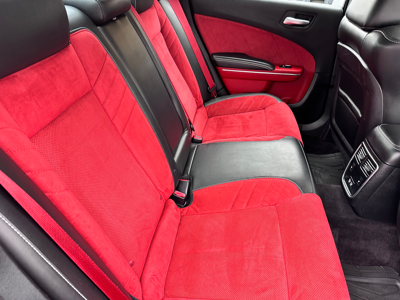 Dodge Charger SRT 392 RWD 2017 Dodge Charger SRT 392 RWD 2017