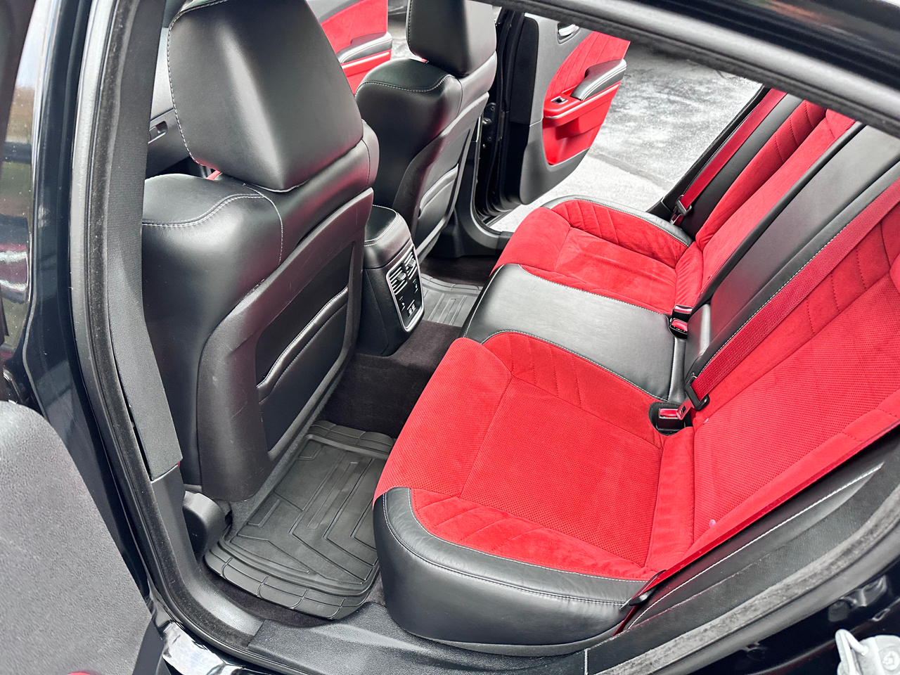 Dodge Charger SRT 392 RWD 2017 Dodge Charger SRT 392 RWD 2017