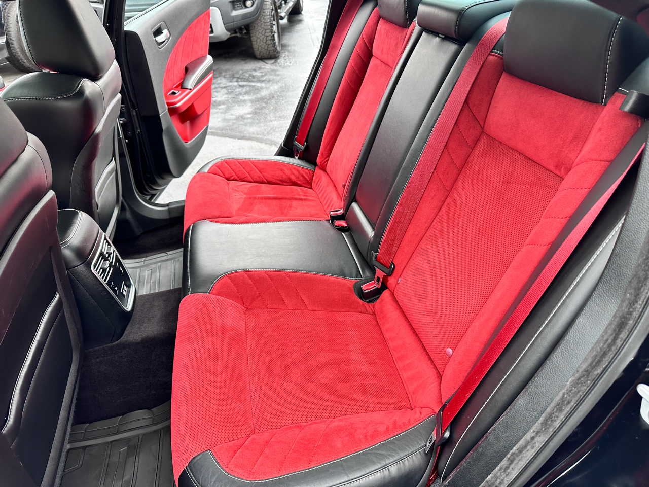 Dodge Charger SRT 392 RWD 2017 Dodge Charger SRT 392 RWD 2017