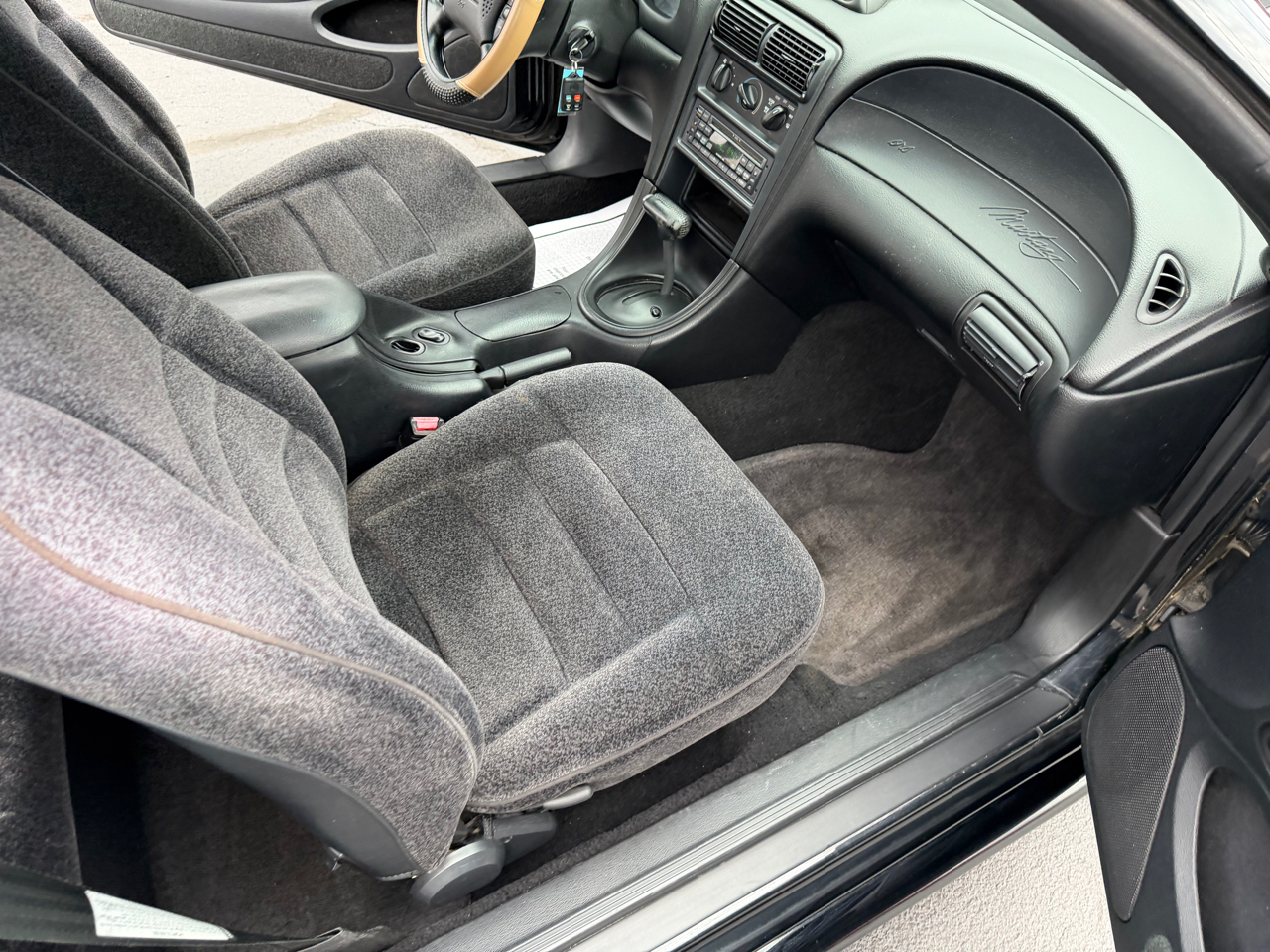 Ford Mustang 2dr Coupe 1994