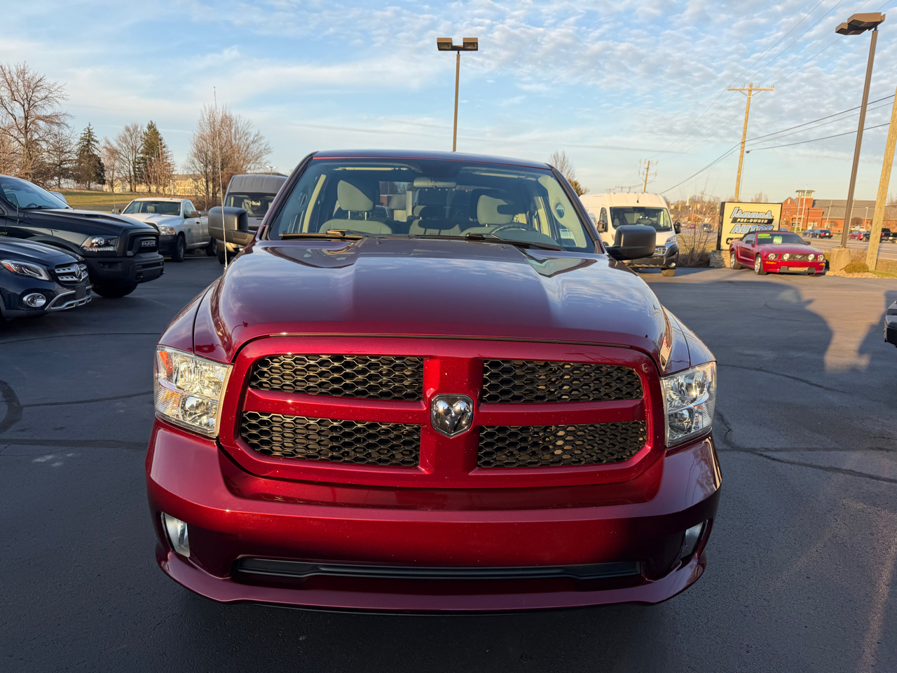 RAM 1500 Classic Express 4x4 Quad Cab 6'4" Box 2019