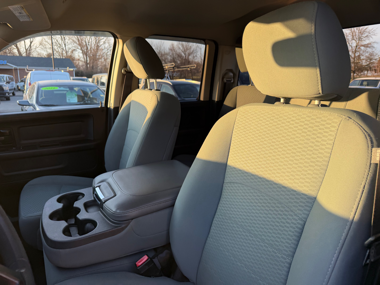 RAM 1500 Classic Express 4x4 Quad Cab 6'4" Box 2019