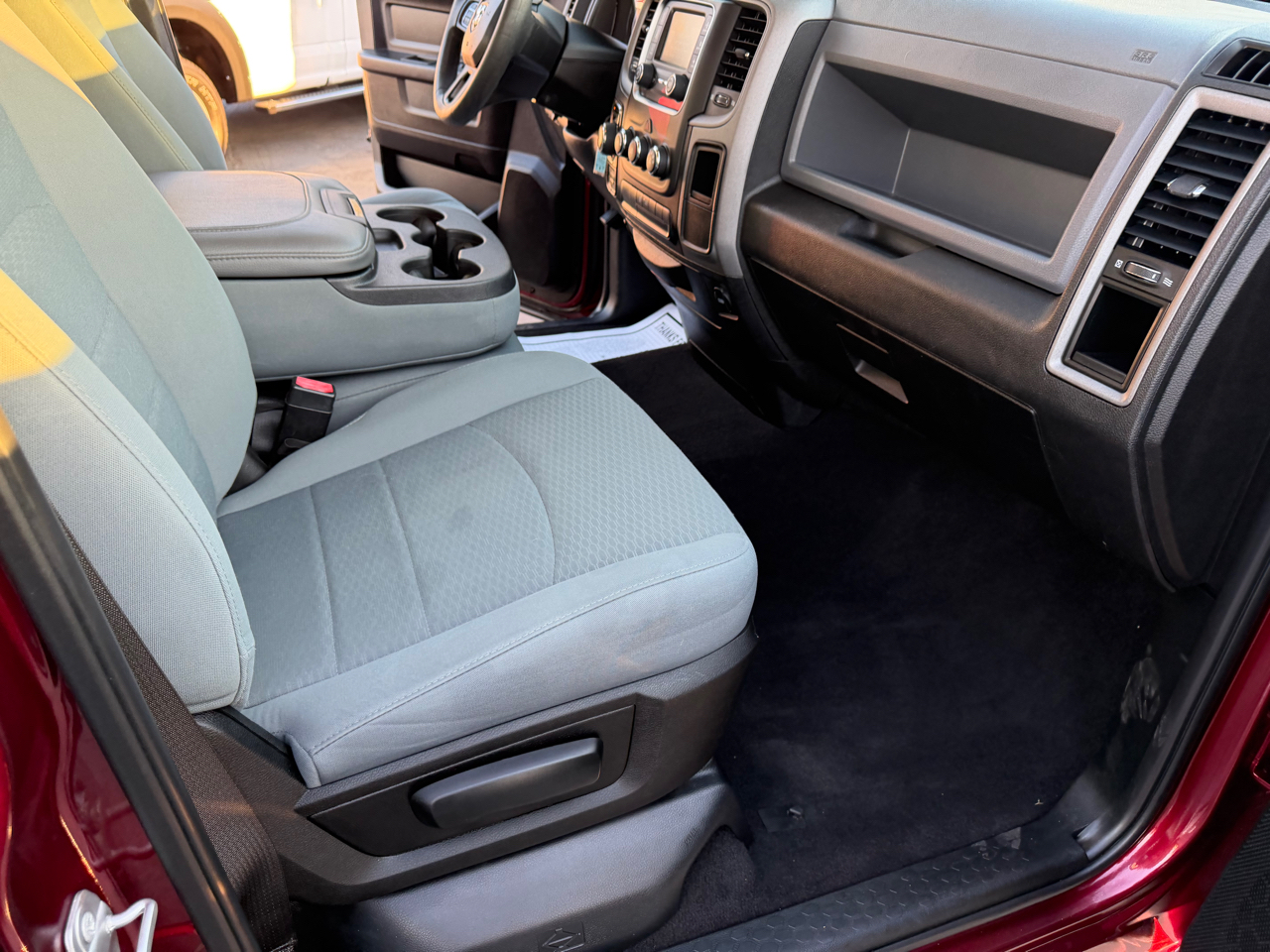 RAM 1500 Classic Express 4x4 Quad Cab 6'4" Box 2019