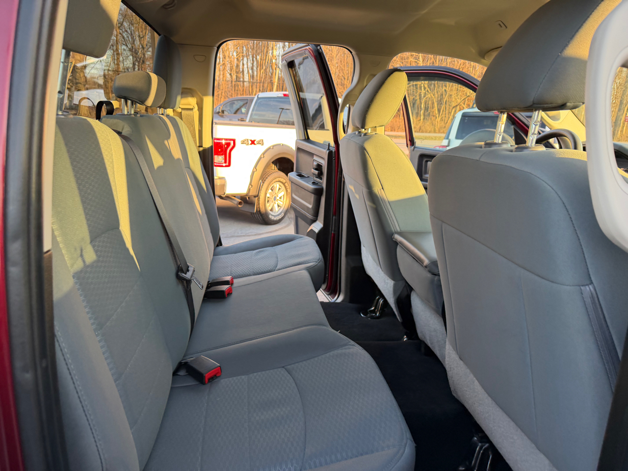 RAM 1500 Classic Express 4x4 Quad Cab 6'4" Box 2019