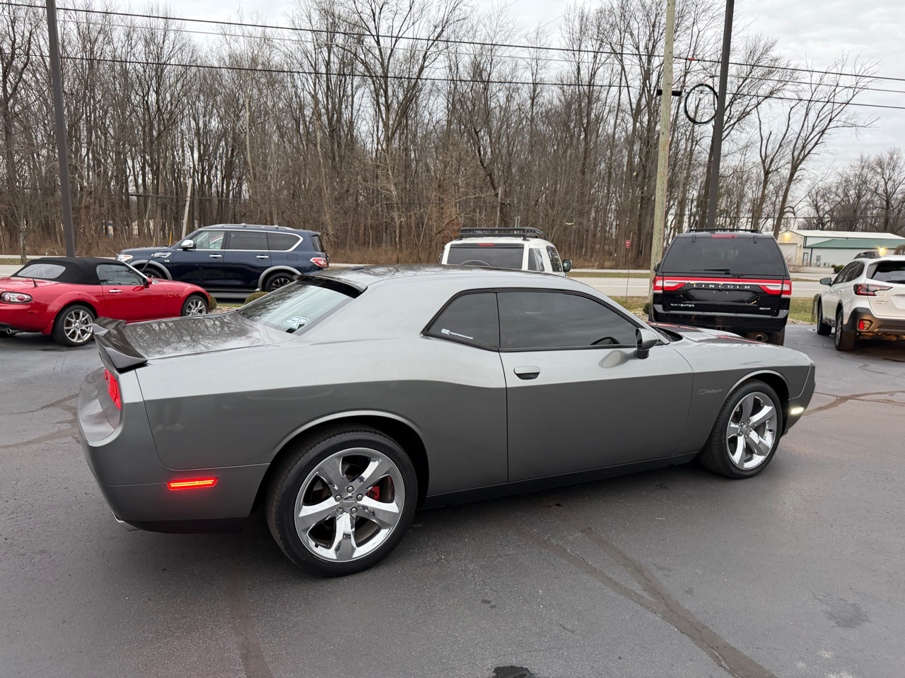 Dodge Challenger 2dr Cpe SXT Plus 2012