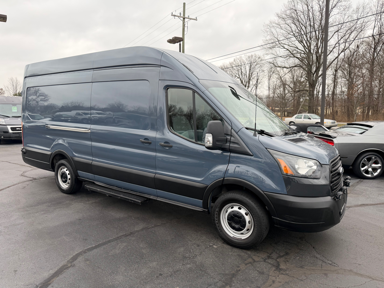 Ford Transit Van T-250 148" EL Hi Rf 9000 GVWR Sliding RH Dr 2019