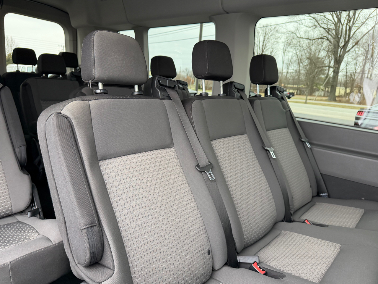 Ford Transit Passenger Wagon T-350 148" Med Roof XLT RWD 2023