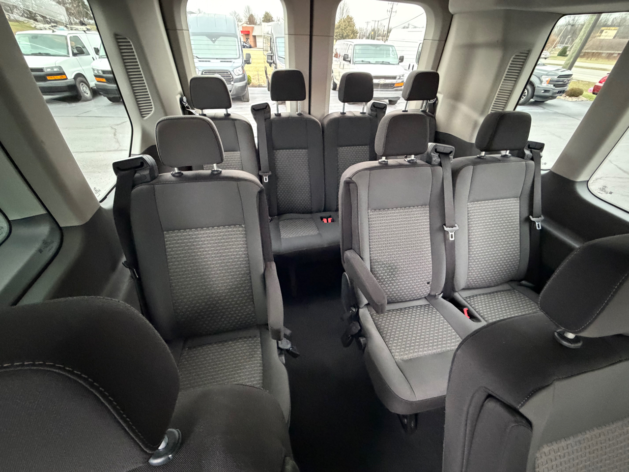 Ford Transit Passenger Wagon T-350 148" Med Roof XLT RWD 2023