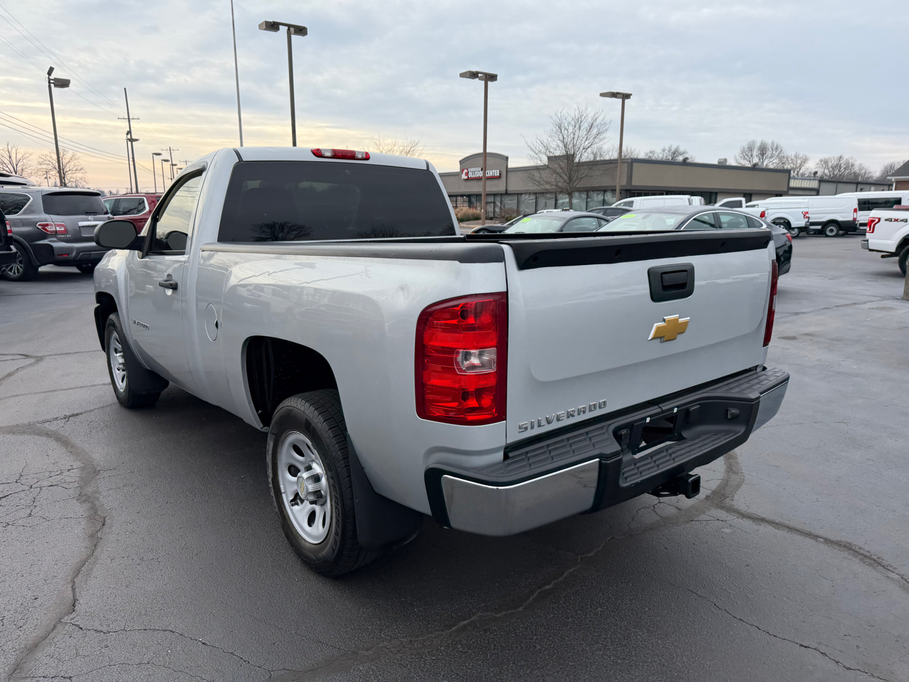 Chevrolet Silverado 1500 2WD Reg Cab 119.0" Work Truck 2012
