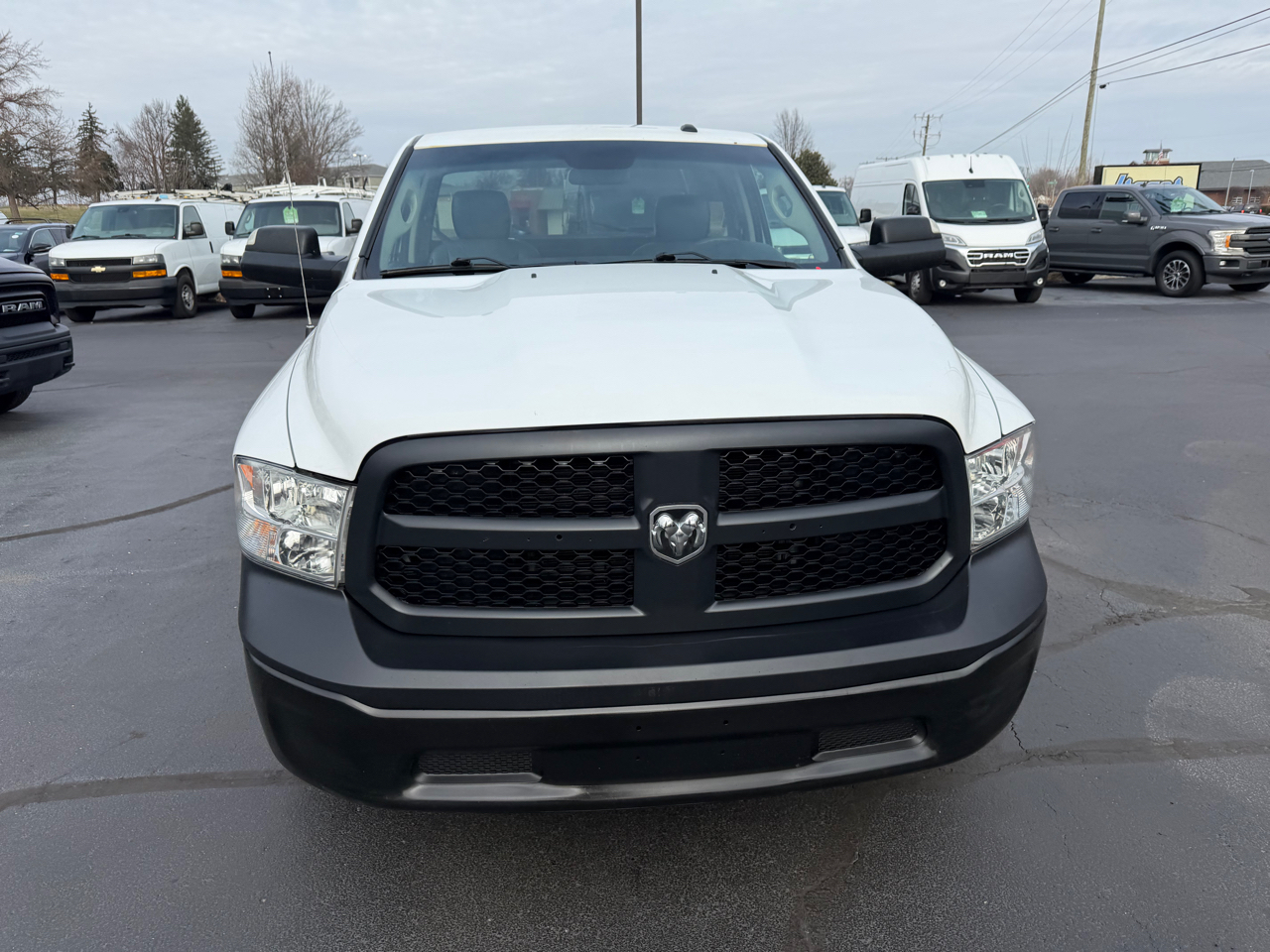 RAM 1500 Classic Tradesman 4x2 Reg Cab 8' Box 2022