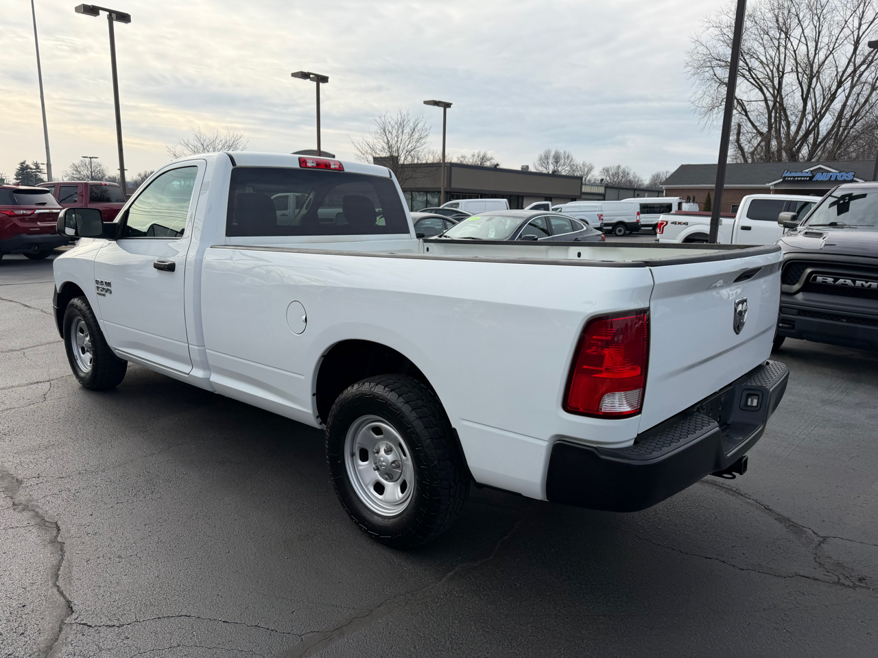 RAM 1500 Classic Tradesman 4x2 Reg Cab 8' Box 2022