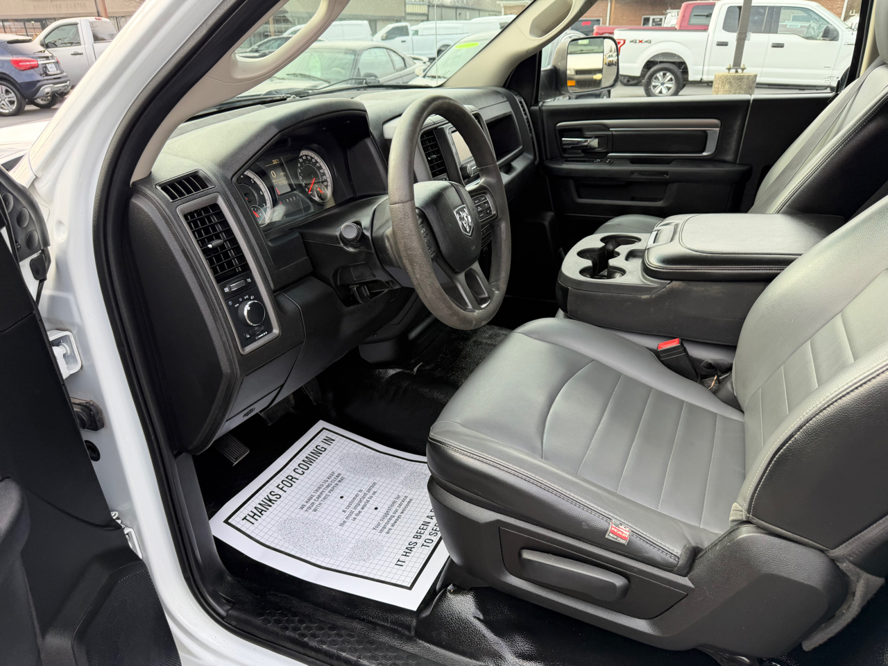 RAM 1500 Classic Tradesman 4x2 Reg Cab 8' Box 2022