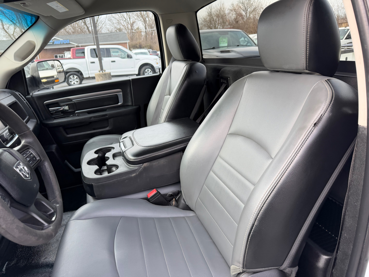 RAM 1500 Classic Tradesman 4x2 Reg Cab 8' Box 2022