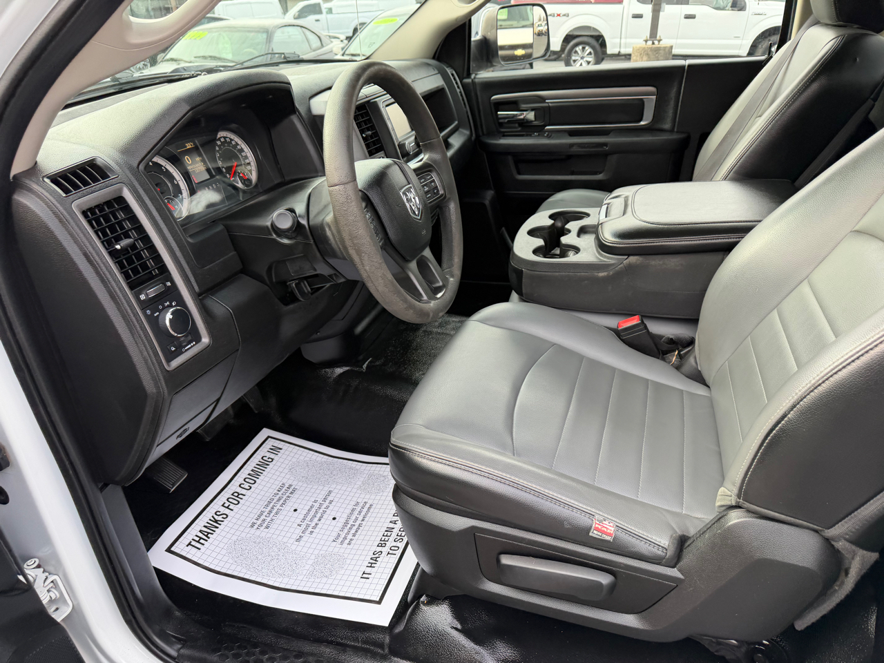 RAM 1500 Classic Tradesman 4x2 Reg Cab 8' Box 2022