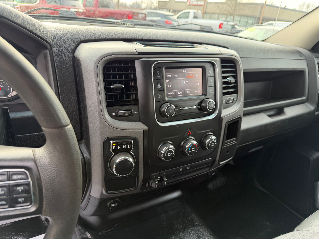RAM 1500 Classic Tradesman 4x2 Reg Cab 8' Box 2022