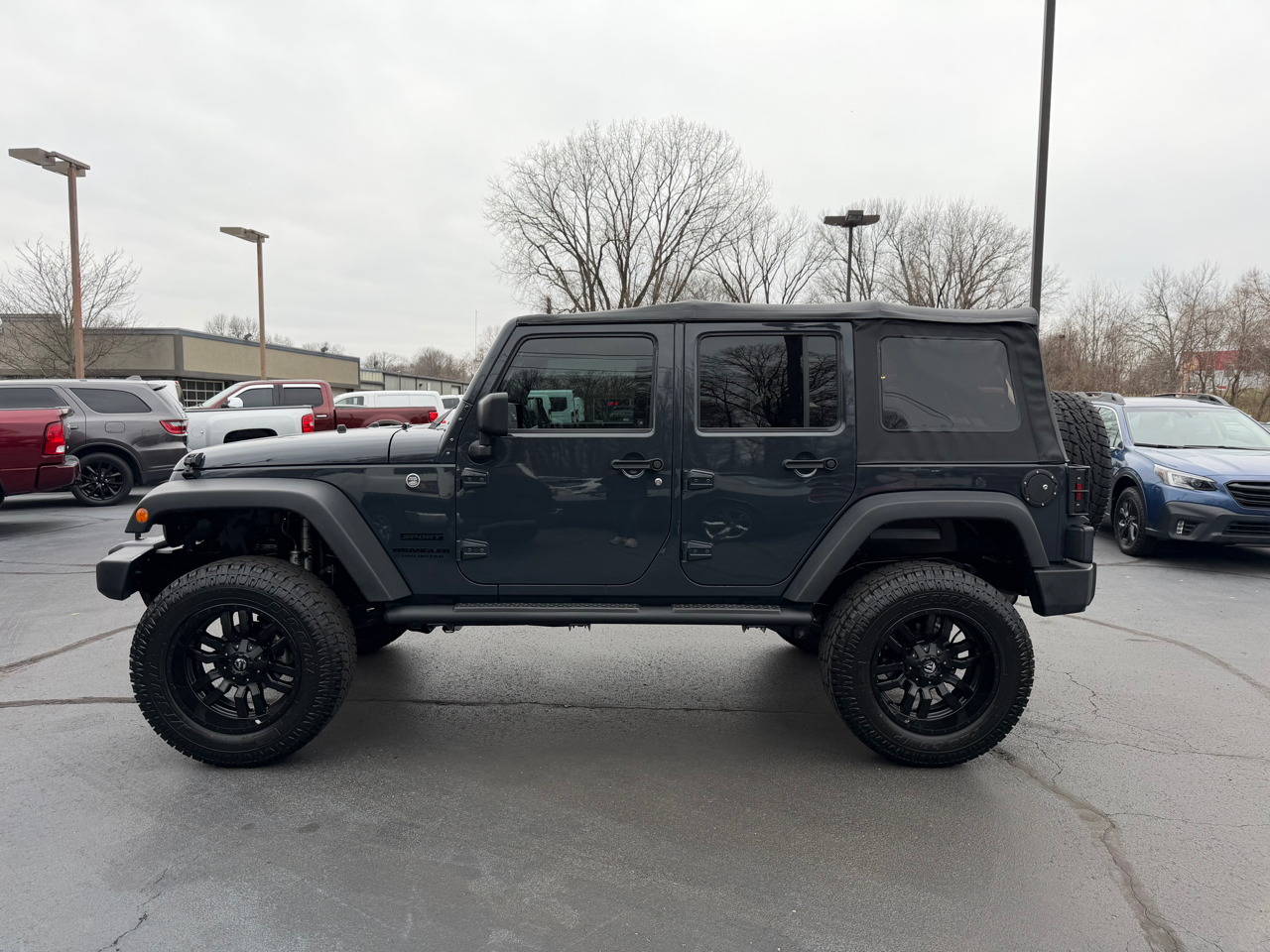 Jeep Wrangler Unlimited 4WD 4dr Sport 2016