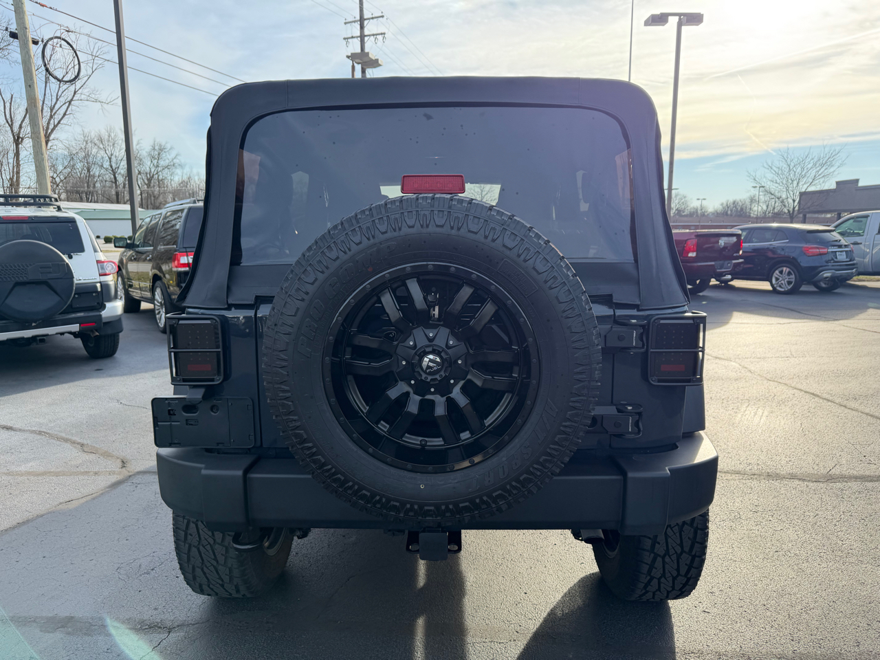 Jeep Wrangler Unlimited 4WD 4dr Sport 2016