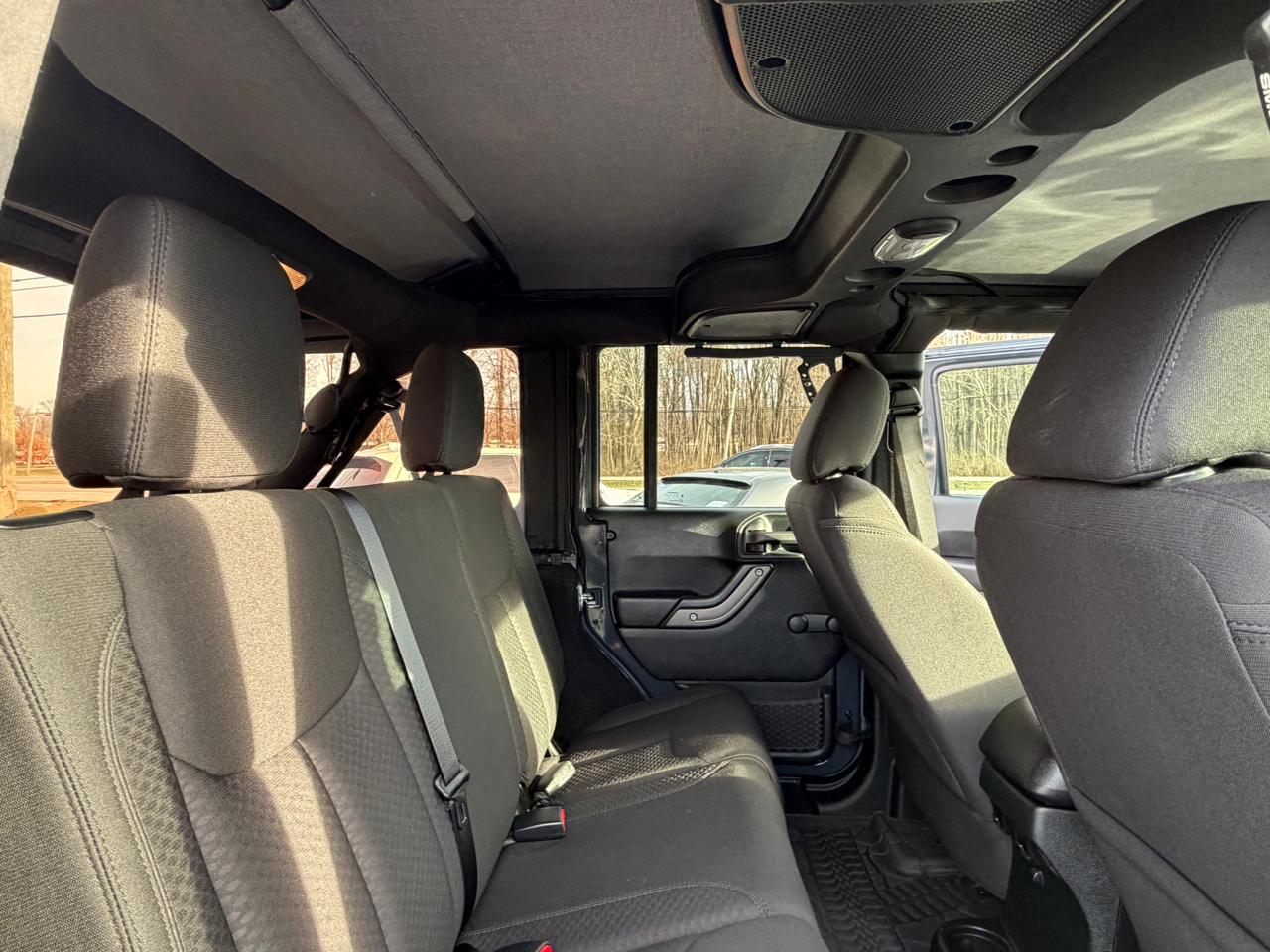 Jeep Wrangler Unlimited 4WD 4dr Sport 2016