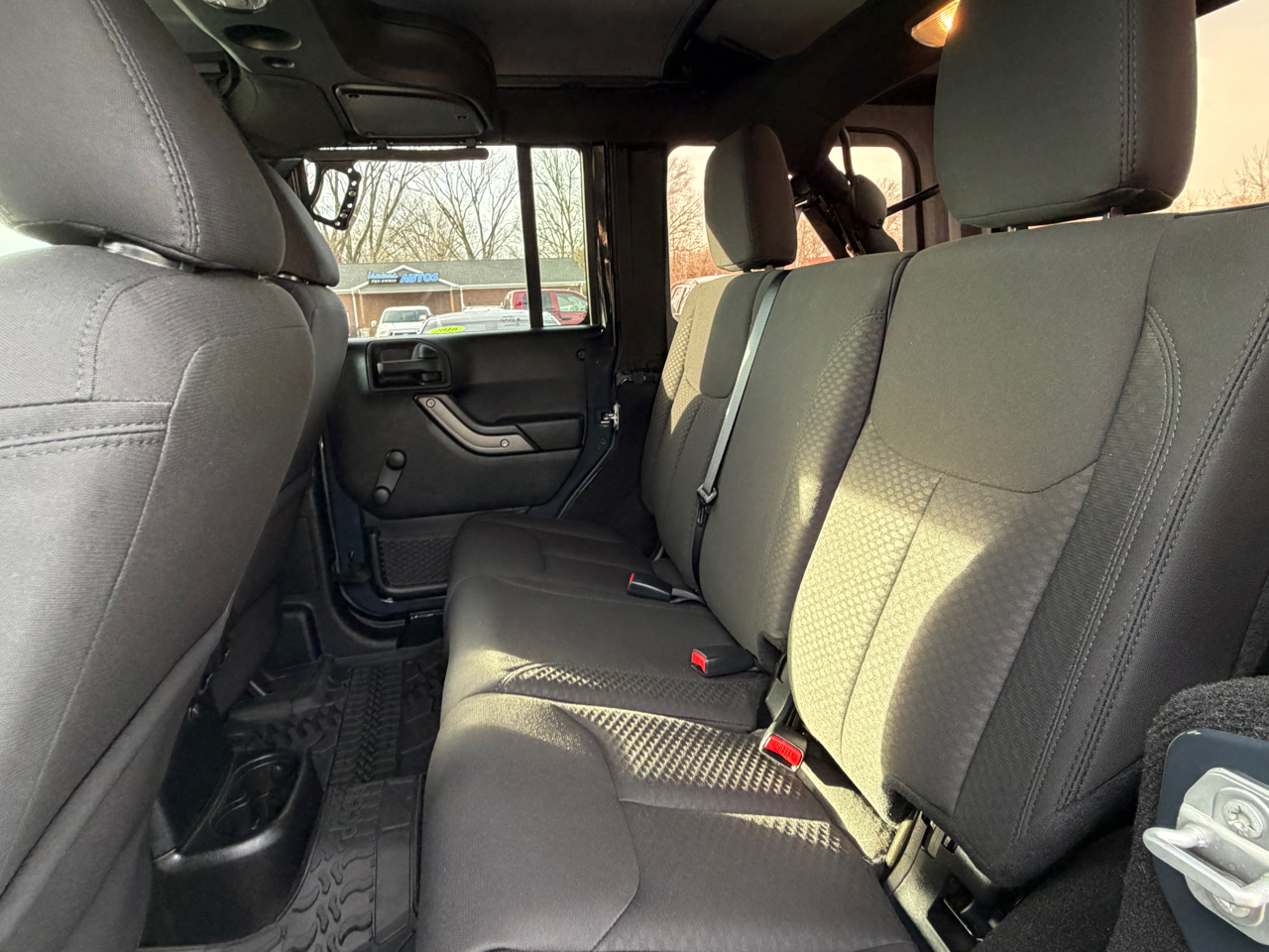 Jeep Wrangler Unlimited 4WD 4dr Sport 2016