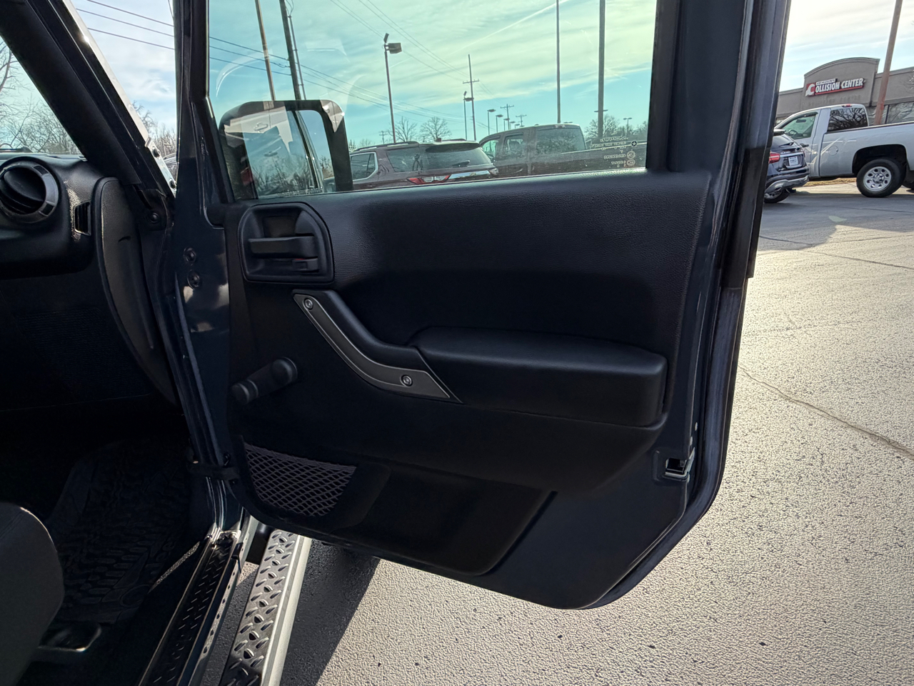 Jeep Wrangler Unlimited 4WD 4dr Sport 2016