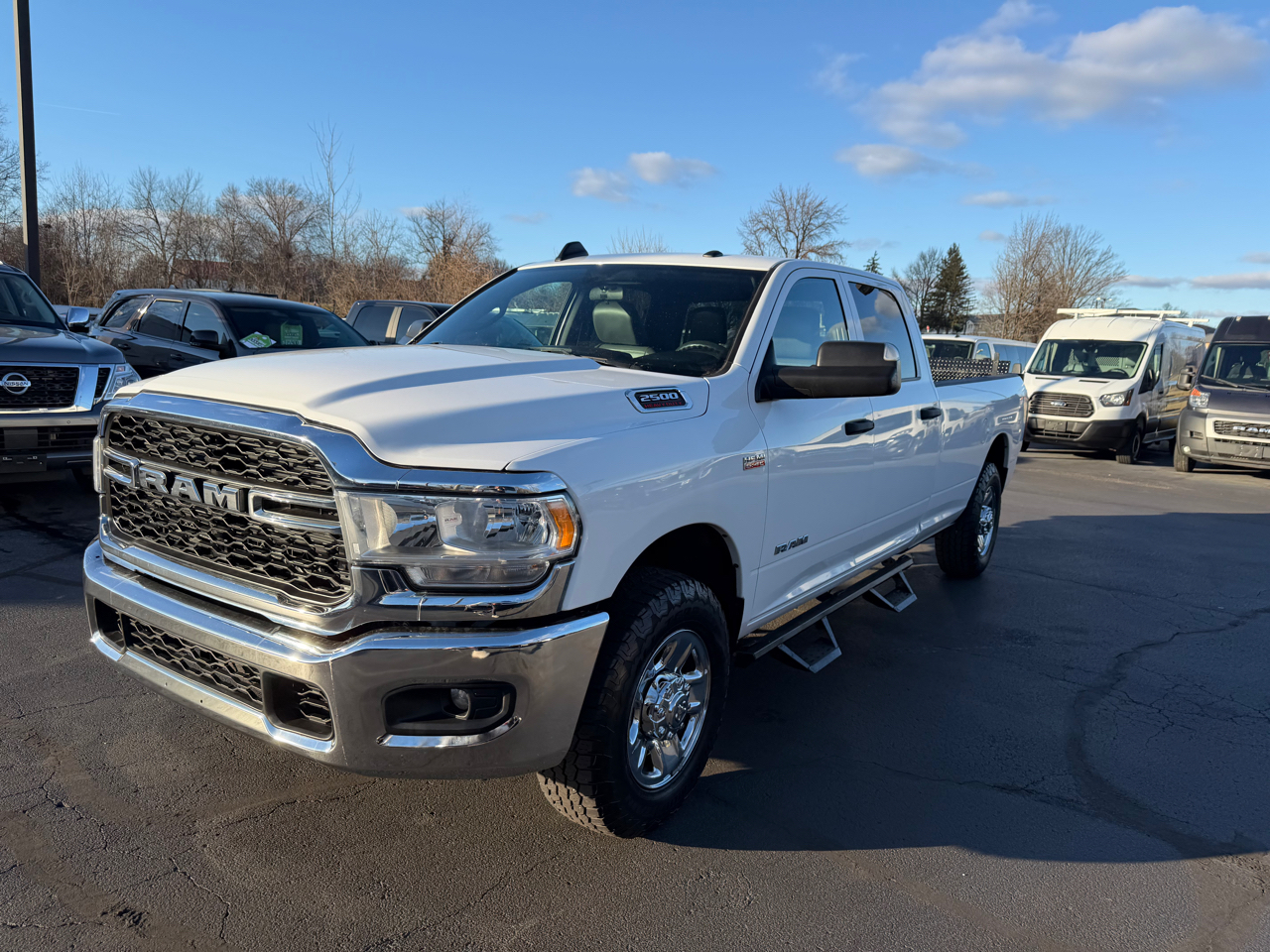 RAM 2500 Tradesman 4x2 Crew Cab 8' Box 2022